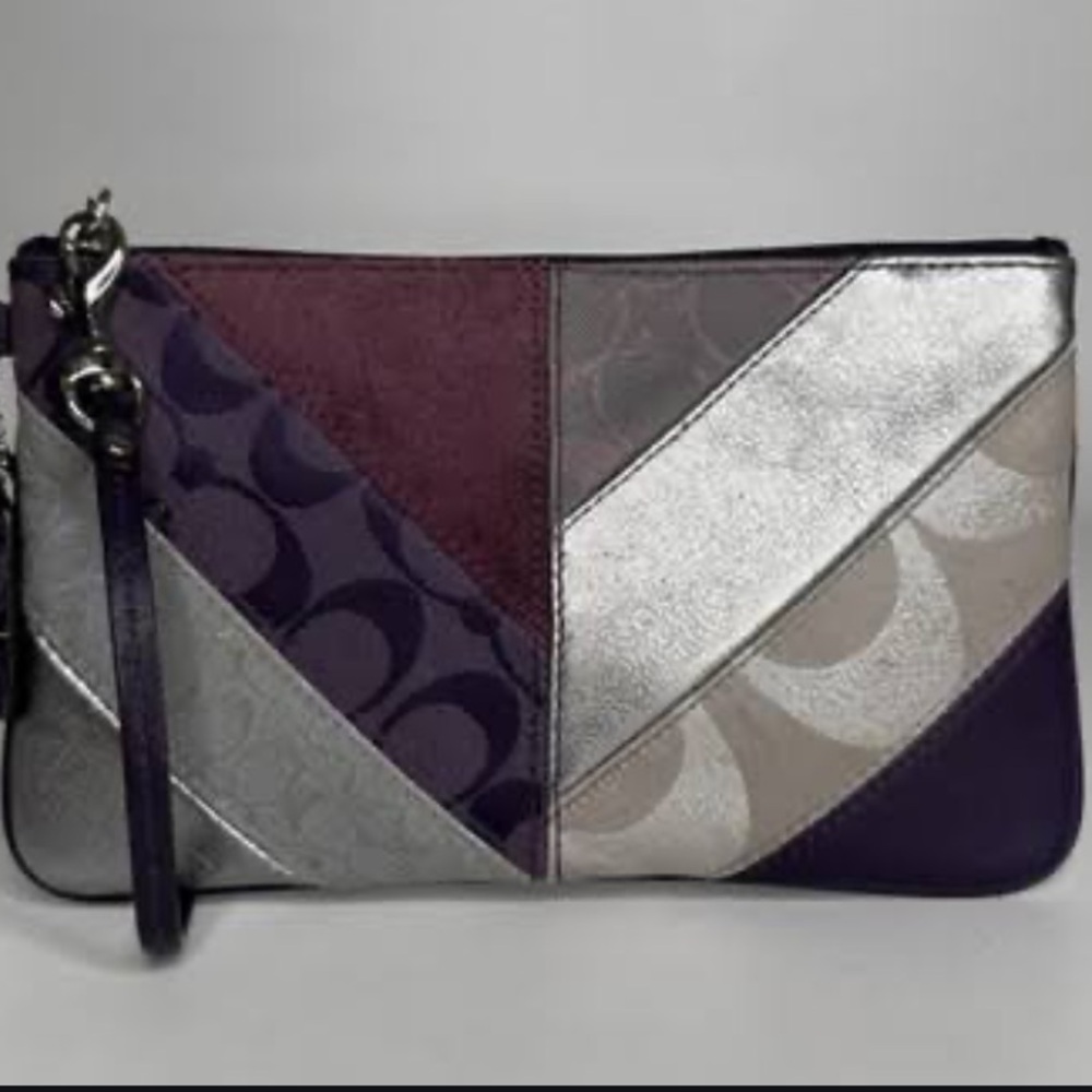Coach Wristlet - Picture 9 of 9